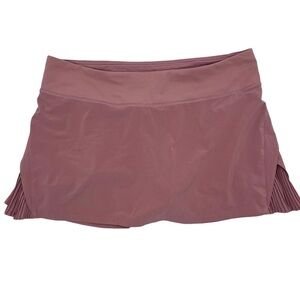 Lululemon Play off Pleats Tennis Skirt 
size 6 in Vintage Mauve